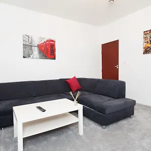 Ruth Apartment
